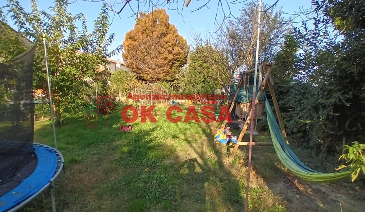 20251202102356-28